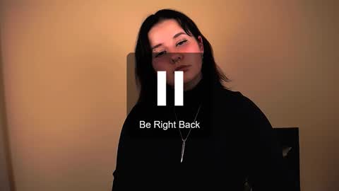 Mina online show from October 25, 7:03 pm