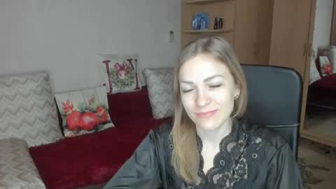 sirenasilk online show from January 7, 11:26 am