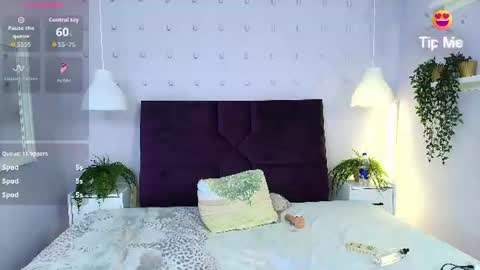 sirenyrouss online show from July 2, 3:23 am