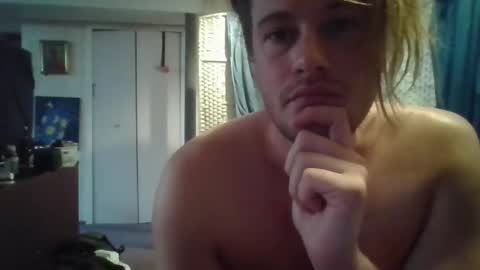 sissyboy031 online show from April 8, 10:35 pm