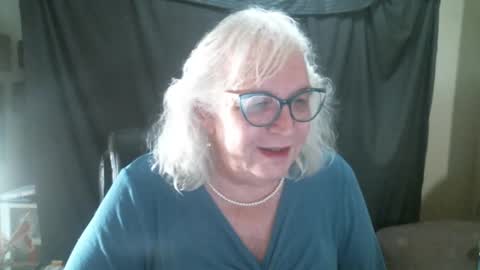 Snapshot of sissydianetx chatting on September 26, 11:35 pm Sissy Diane online show from September 26, 11:35 pm