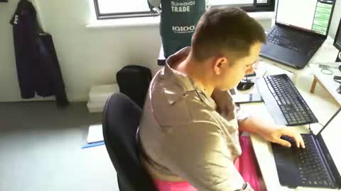 sissymattbray98 online show from April 27, 3:26 am