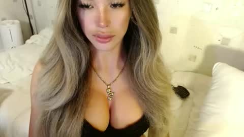 Cassie online show from March 4, 1:46 am