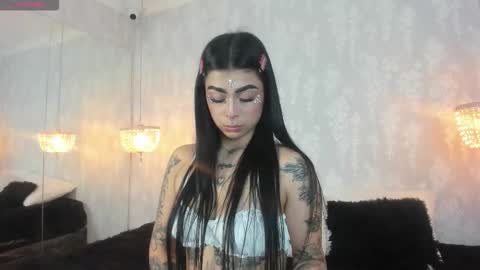 Snapshot of skailyn_angels chatting on October 26, 6:36 am SKAILYN ANGELS online show from October 26, 6:36 am