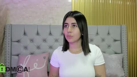 Snapshot of skarlet04 chatting on September 25, 5:20 pm Skarlet online show from September 25, 5:20 pm