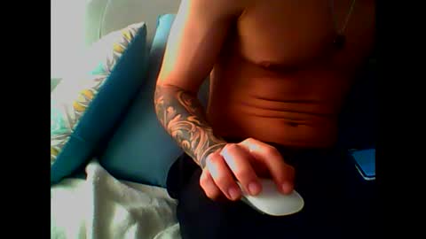 miguel online show from February 26, 3:43 pm