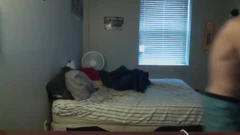 Snapshot of skater_v2 chatting on October 22, 8:32 pm Christopher online show from October 22, 8:32 pm