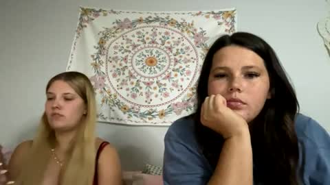 skiimaskabby online show from August 5, 3:36 am