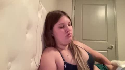 skiimaskabby online show from February 5, 4:49 am