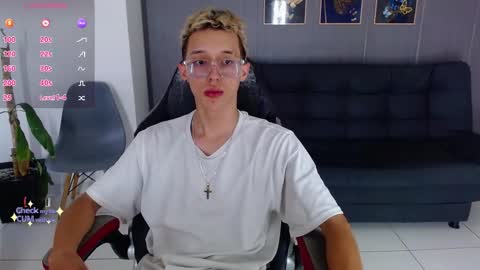 skinny_bigcock20 online show from November 29, 8:49 pm