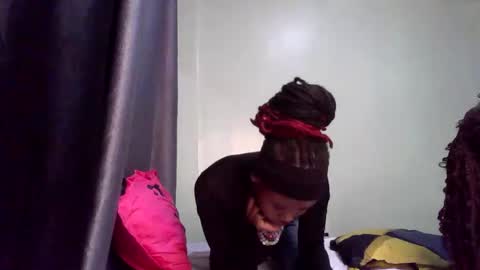 skinny_jass online show from April 13, 3:27 pm