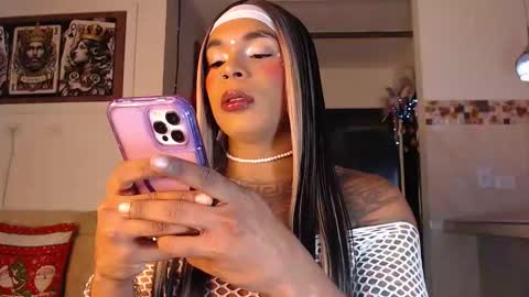 jesica online show from December 17, 5:25 am