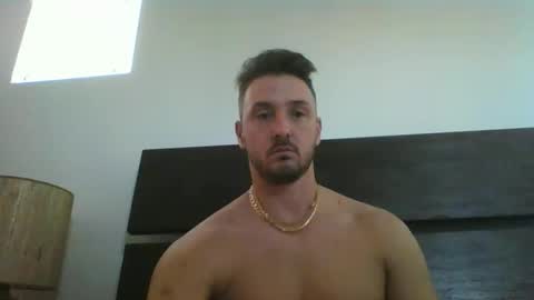 Snapshot of skinnyguylongdick1 chatting on October 5, 6:04 pm skinnyguylongdick1 online show from October 5, 6:04 pm