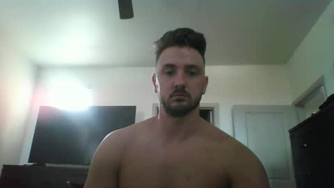 Snapshot of skinnyguylongdick1 chatting on December 28, 6:18 pm skinnyguylongdick1 online show from December 28, 6:18 pm