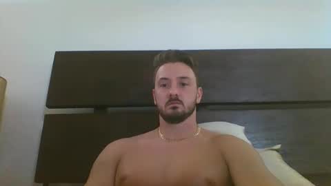 Snapshot of skinnyguylongdick1 chatting on February 26, 11:19 pm skinnyguylongdick1 online show from February 26, 11:19 pm