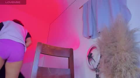  SKINNYHORNY   online show from December 16, 6:53 am