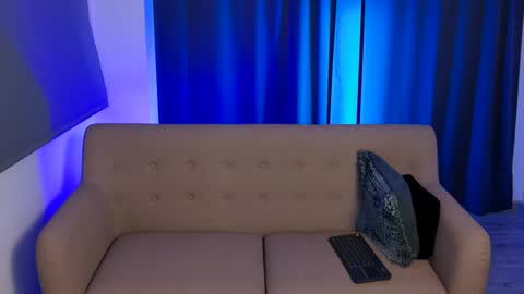 Snapshot of skull_prospect chatting on October 1, 2:21 am Liam Vokov online show from October 1, 2:21 am