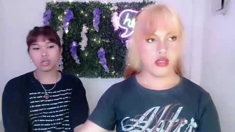 Snapshot of sky_fox_sweetxx chatting on January 21, 10:30 am    online show from January 21, 10:30 am