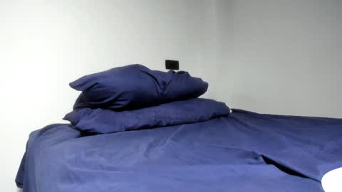 sky_wild online show from June 6, 7:03 am
