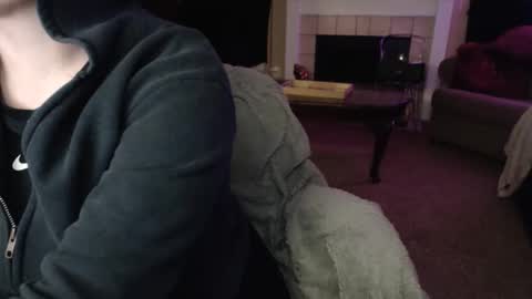 SKYLE   online show from April 21, 1:53 am