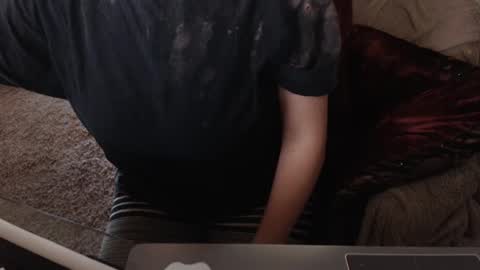 SKYLE   online show from March 1, 9:15 pm