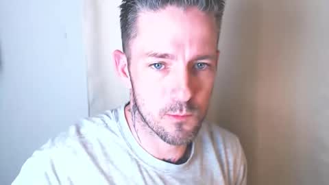 SkylarGrey online show from March 24, 6:30 am