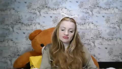 Skyler online show from September 27, 3:54 pm