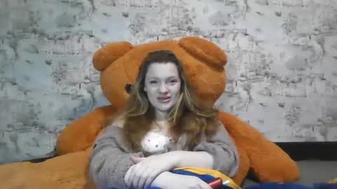 Skyler online show from March 7, 6:41 pm