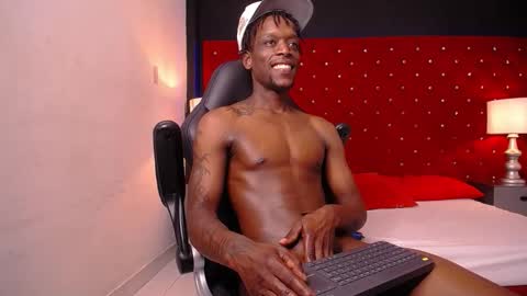 Snapshot of skylerbigxxx chatting on October 20, 5:12 am SKYLERBIGXXX online show from October 20, 5:12 am