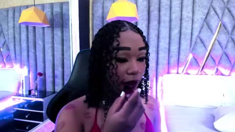 skylerbloom online show from February 15, 5:32 am