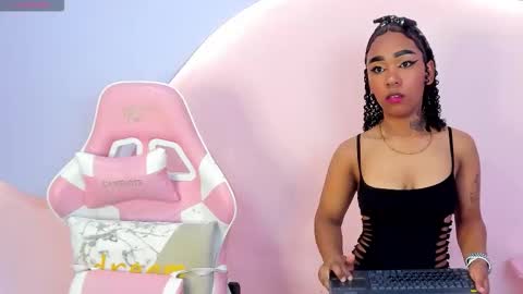 skylerbloom online show from November 3, 3:51 am