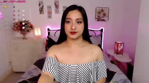 Queen Cyrine online show from February 18, 4:37 am