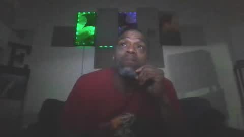 Slim8975 online show from March 16, 6:39 am