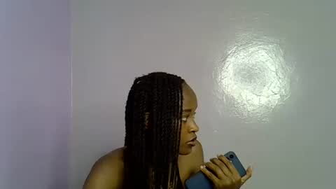 Alicia online show from September 30, 2:05 pm