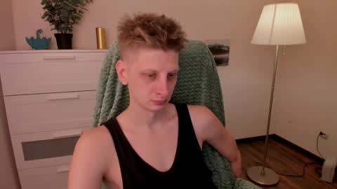 Andy online show from November 20, 8:39 pm