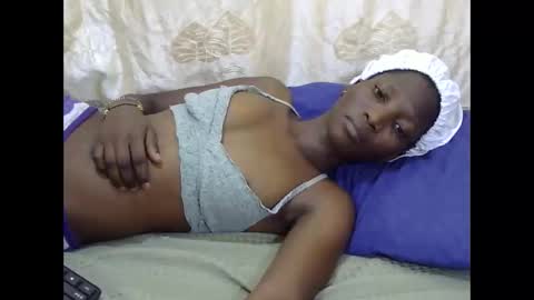 Snapshot of slim_kiteey chatting on October 15, 11:00 am slim_kiteey online show from October 15, 11:00 am