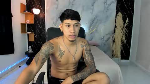 slim_master12 online show from April 21, 9:55 pm