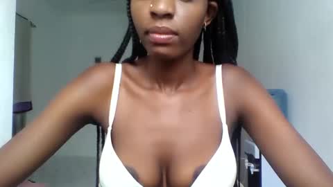 slimandthick1 online show from April 22, 9:38 am