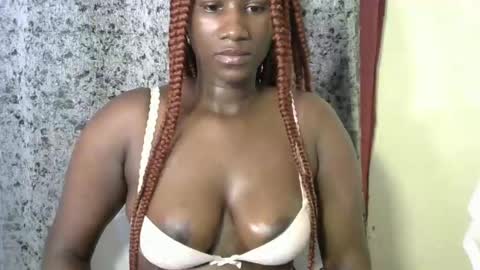 Snapshot of slimandthick1 chatting on October 19, 11:53 pm slimandthick1 online show from October 19, 11:53 pm