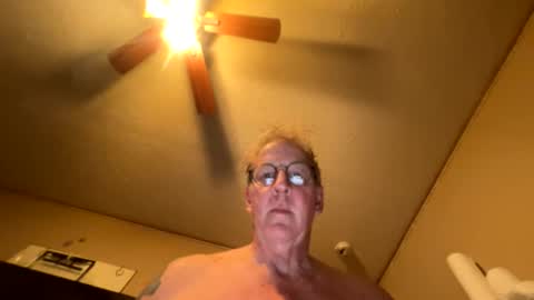 slimjim061560 online show from May 15, 11:56 pm
