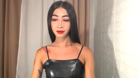 slimprettyjoira online show from June 6, 10:32 am