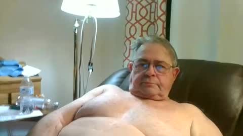 slippery_duck online show from February 3, 12:09 pm