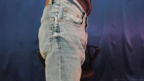 slippery thighs online show from December 17, 4:03 pm