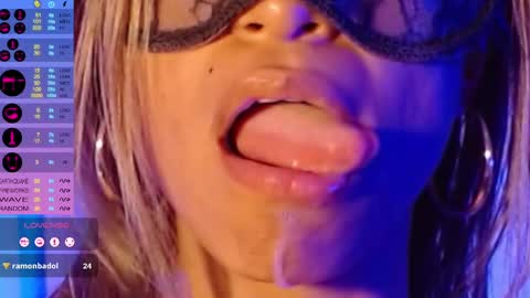 Snapshot of sloppylucy chatting on December 20, 1:43 pm SloppyLucy online show from December 20, 1:43 pm