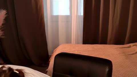 Emilia online show from March 3, 12:23 pm