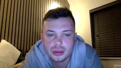 slutman111 online show from December 22, 1:12 am