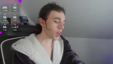 Natsu online show from March 23, 4:45 pm