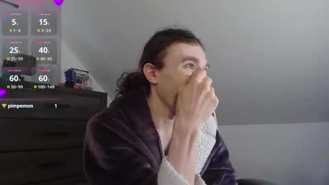 Natsu online show from December 3, 6:41 pm