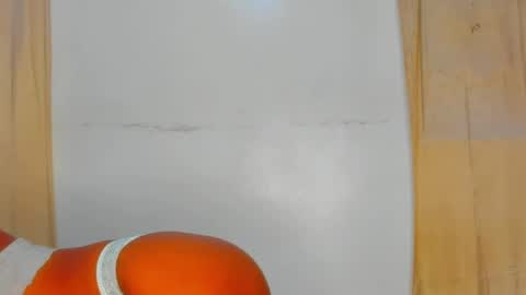 Sexyslutt online show from May 17, 11:52 am