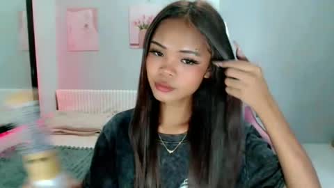 Dont forget to follow me give me thumbs upIm  a New  kataluna online show from May 18, 10:27 pm